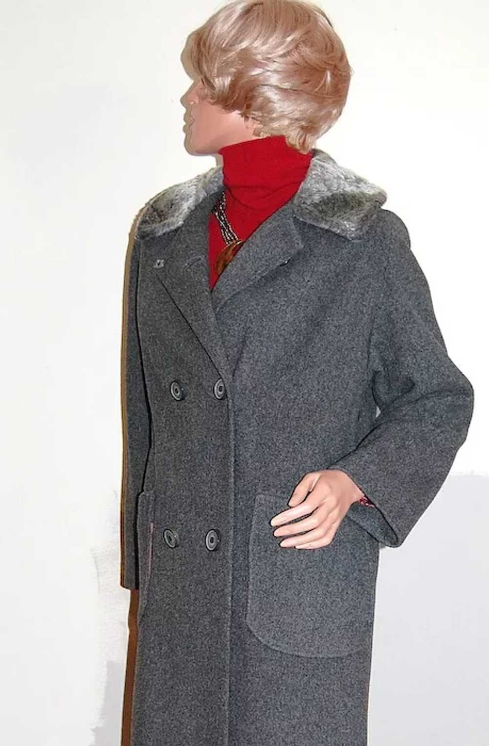 1950/60s ILGWU ~ Gray Wool & Faux Fur Coat - image 3