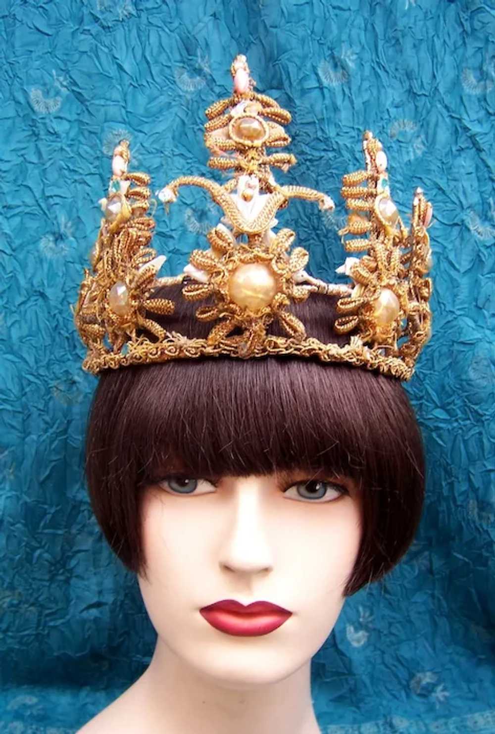 Theatrical headdress kings or queens crown for Sw… - image 2