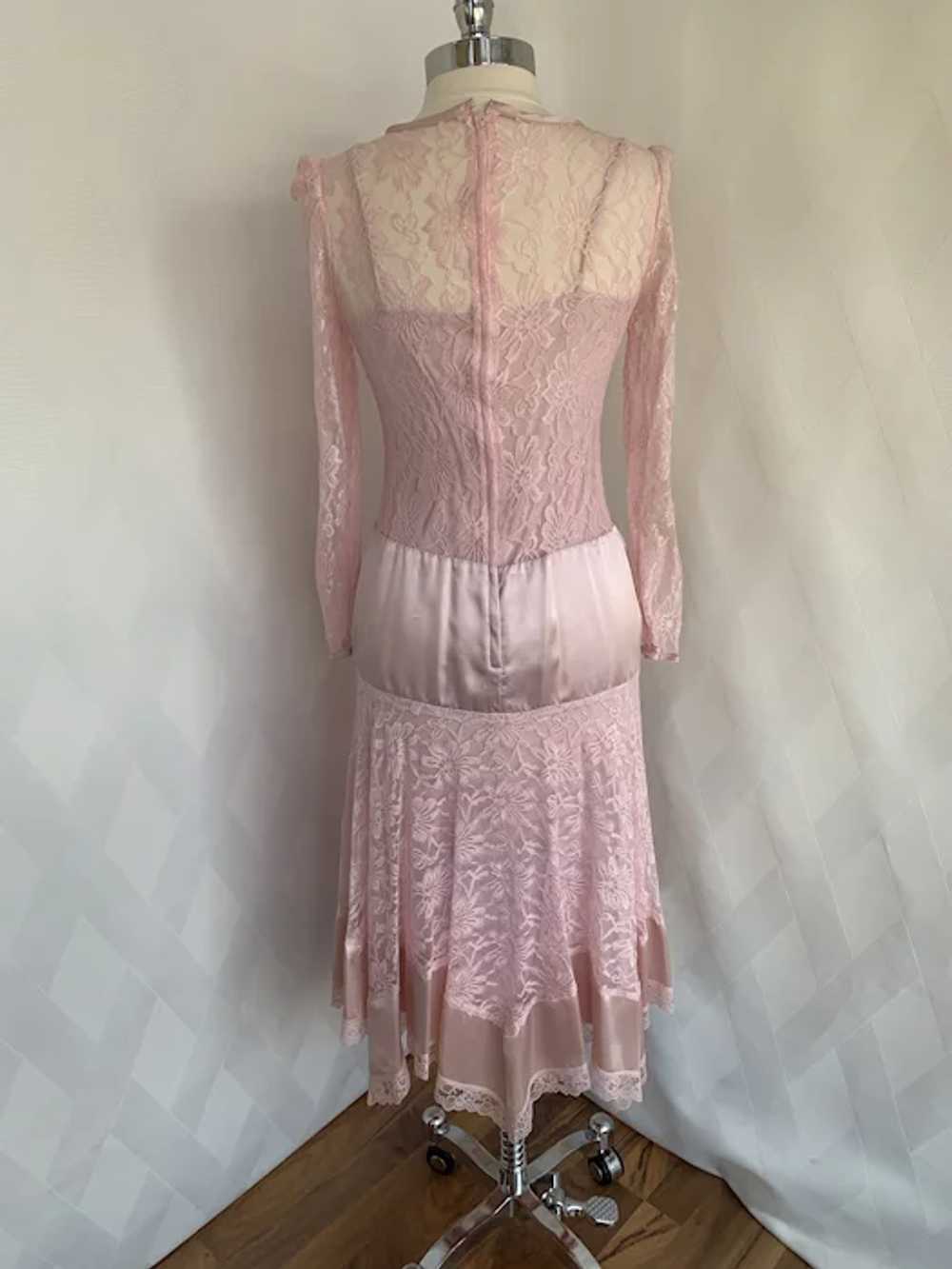 1990s does 20s Pink Lace Drop Waist Dress - image 4