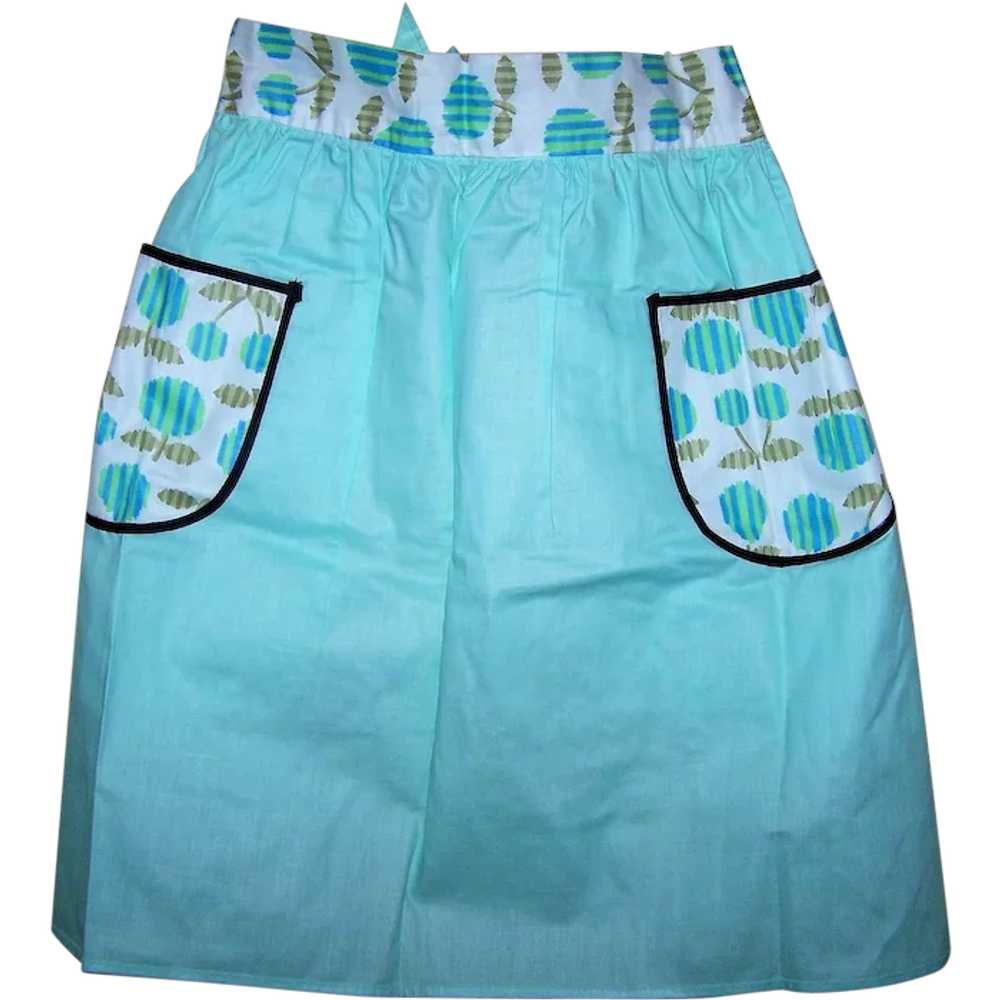 Lovely Vintage Retro Era Aqua Apron For All Your … - image 1