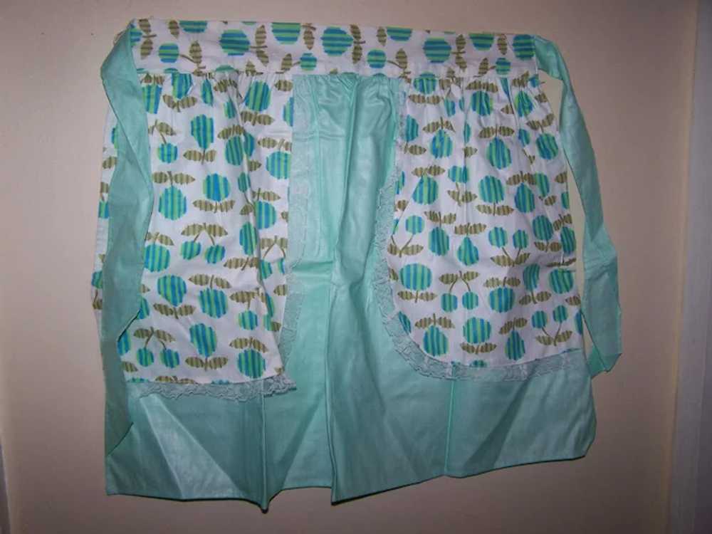 Lovely Vintage Retro Era Aqua Apron For All Your … - image 2