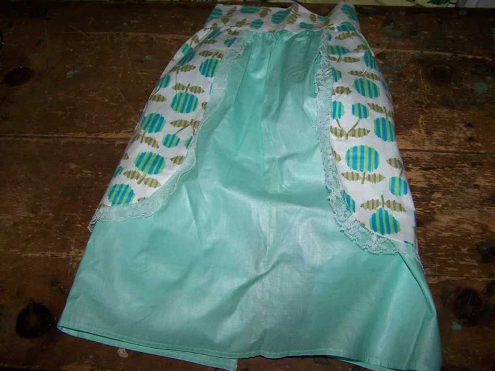 Lovely Vintage Retro Era Aqua Apron For All Your … - image 8