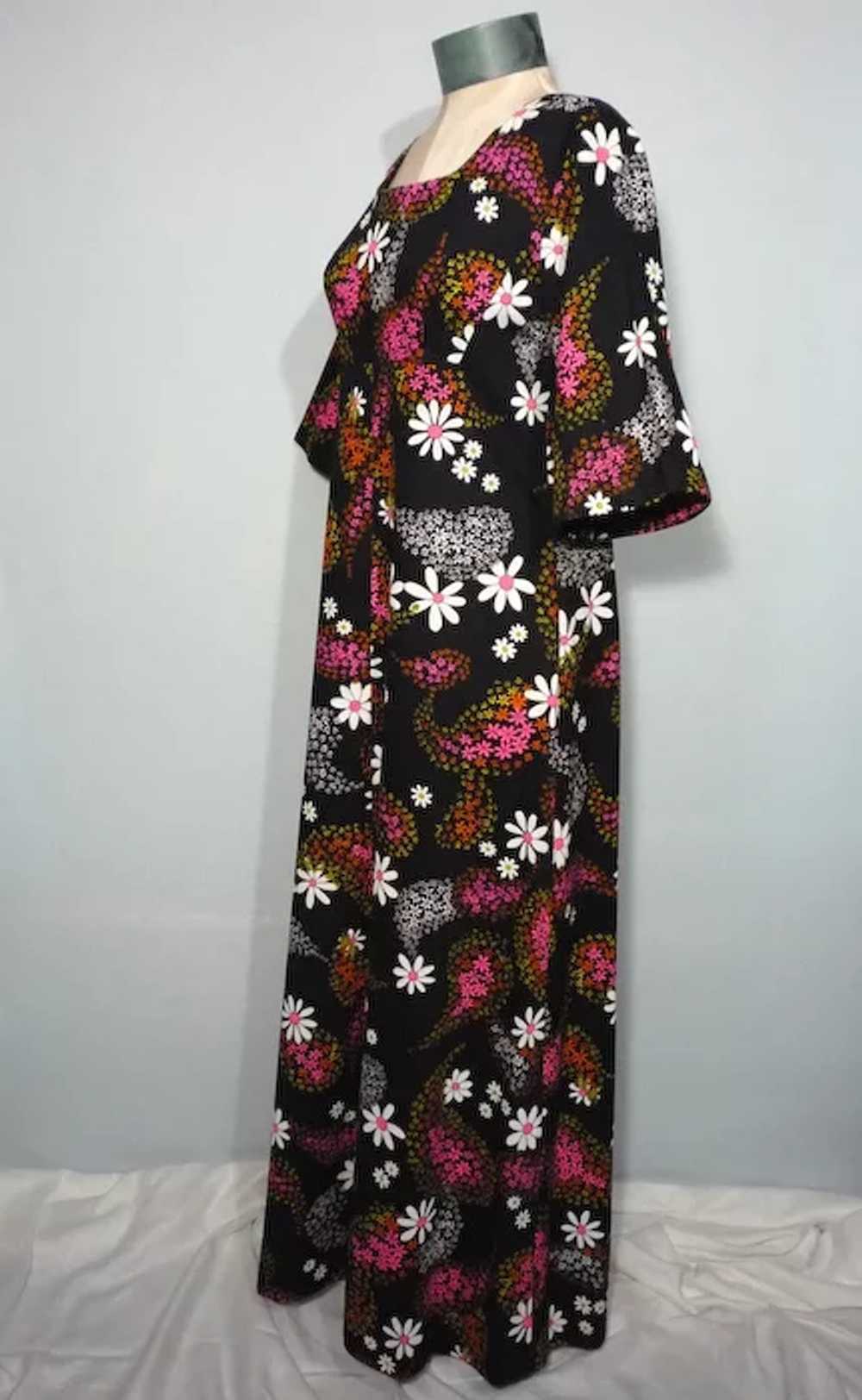 Vintage 1970s Floral Maxi Dress Ui Maikai Made in… - image 2