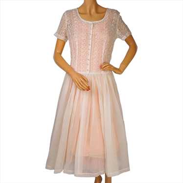 Vintage 1950s White Organdy Dress w Embroidered E… - image 1