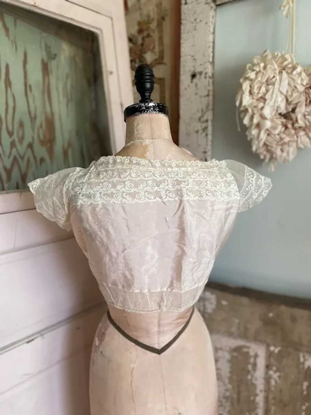 Gorgeous Antique Edwardian Ice Pink Silk and Lace… - image 5