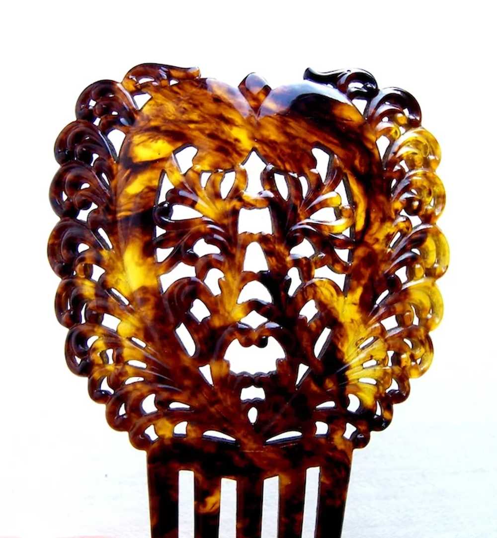 Late Victorian Spanish style hair comb with carve… - image 4