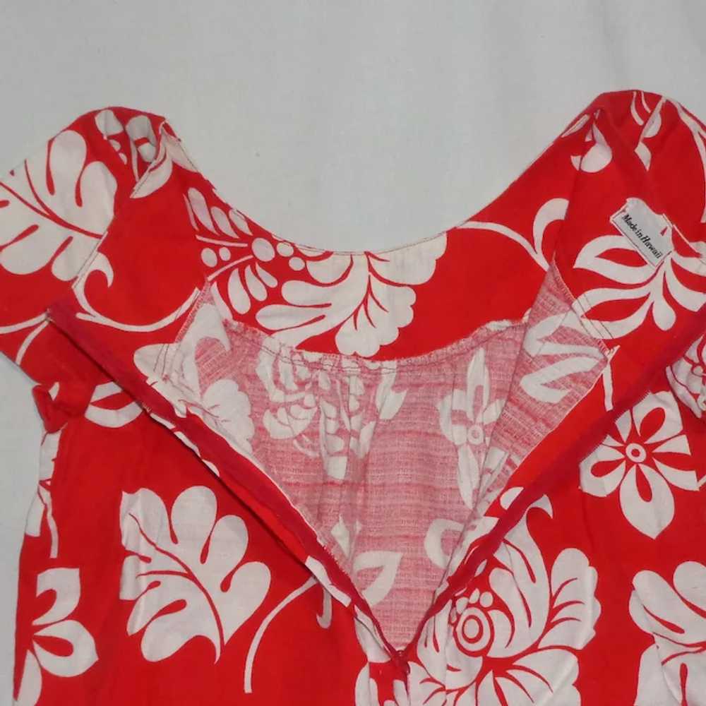Made in Hawaii Dress Bright White Floral over Red - image 3