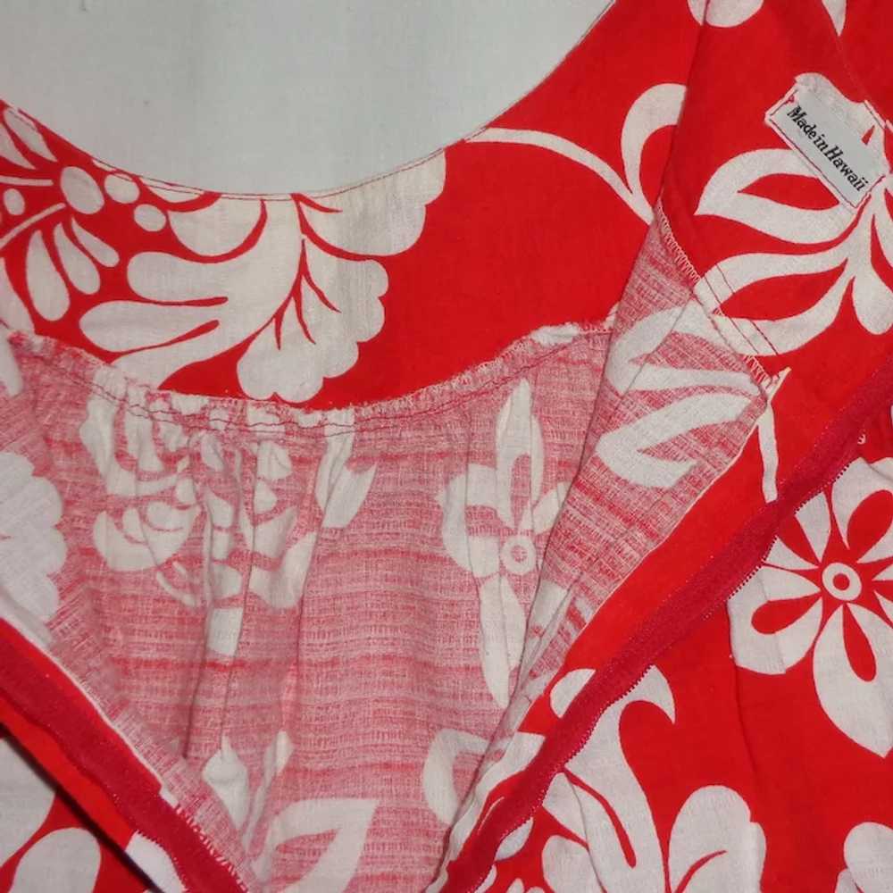 Made in Hawaii Dress Bright White Floral over Red - image 4