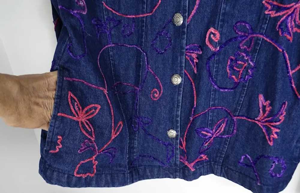 Vintage Short Blue Jean Jacket with Pink and Purp… - image 5