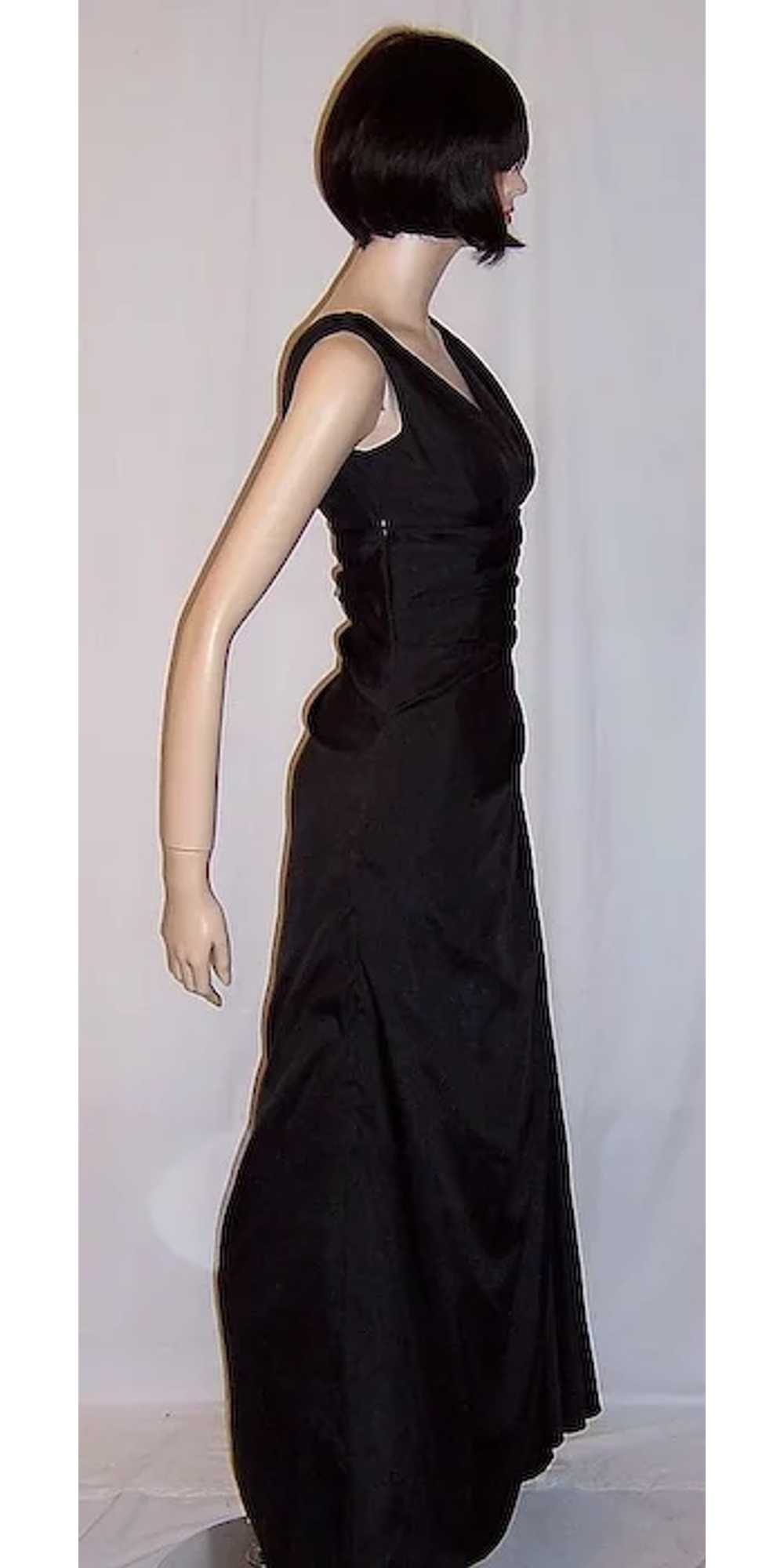 Black Sleeveless Floor Length Gown with Ruching - image 4