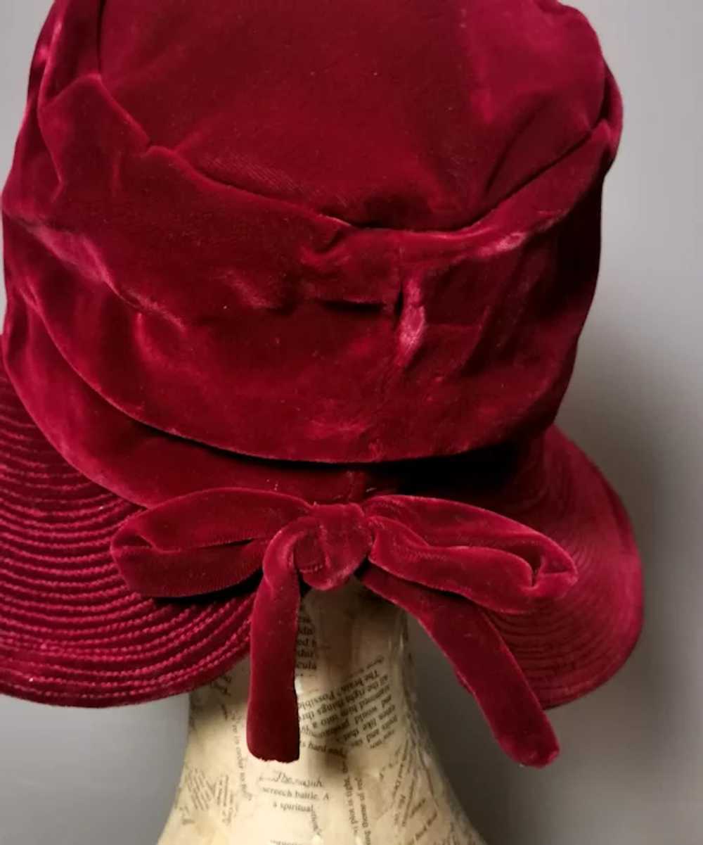 Vintage 1940s floppy velvet hat, wine red - image 11