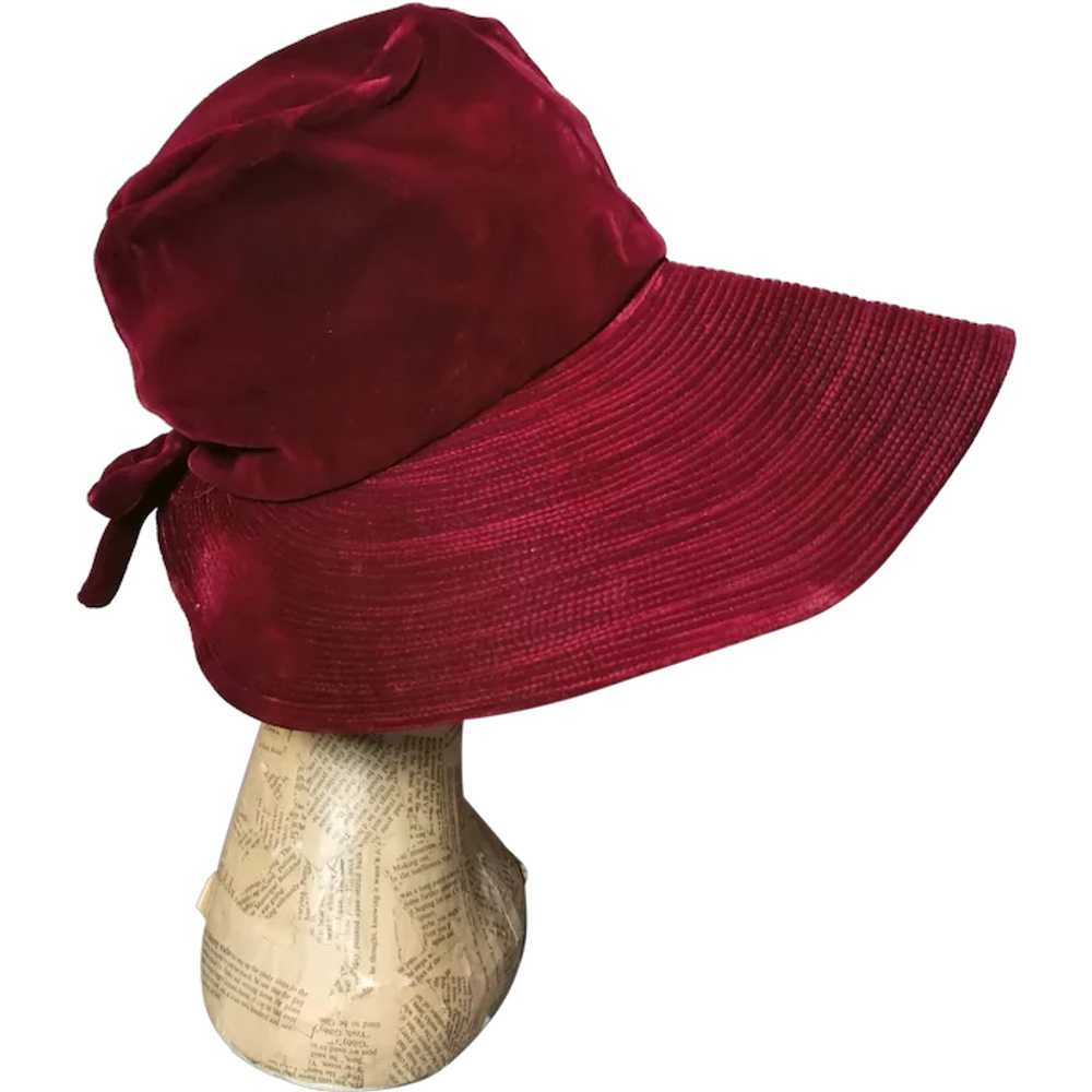Vintage 1940s floppy velvet hat, wine red - image 1