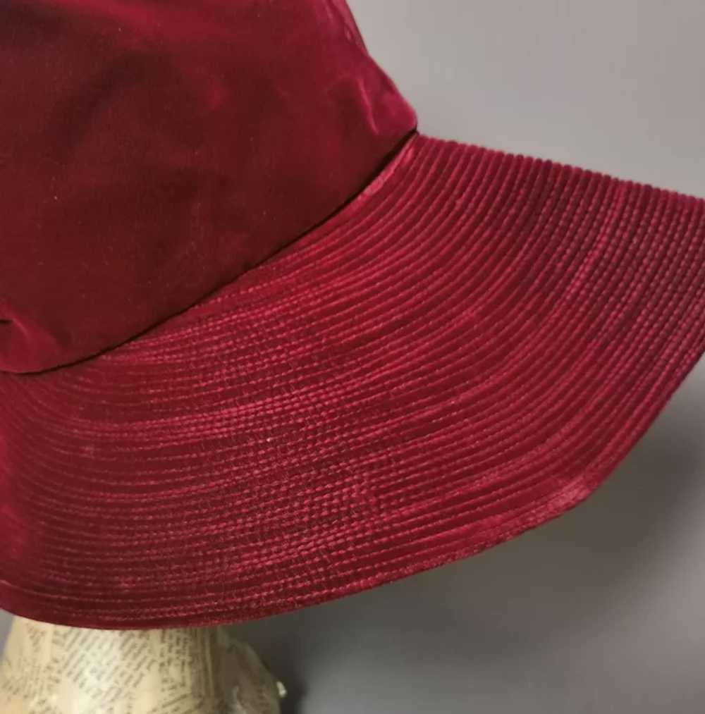 Vintage 1940s floppy velvet hat, wine red - image 2