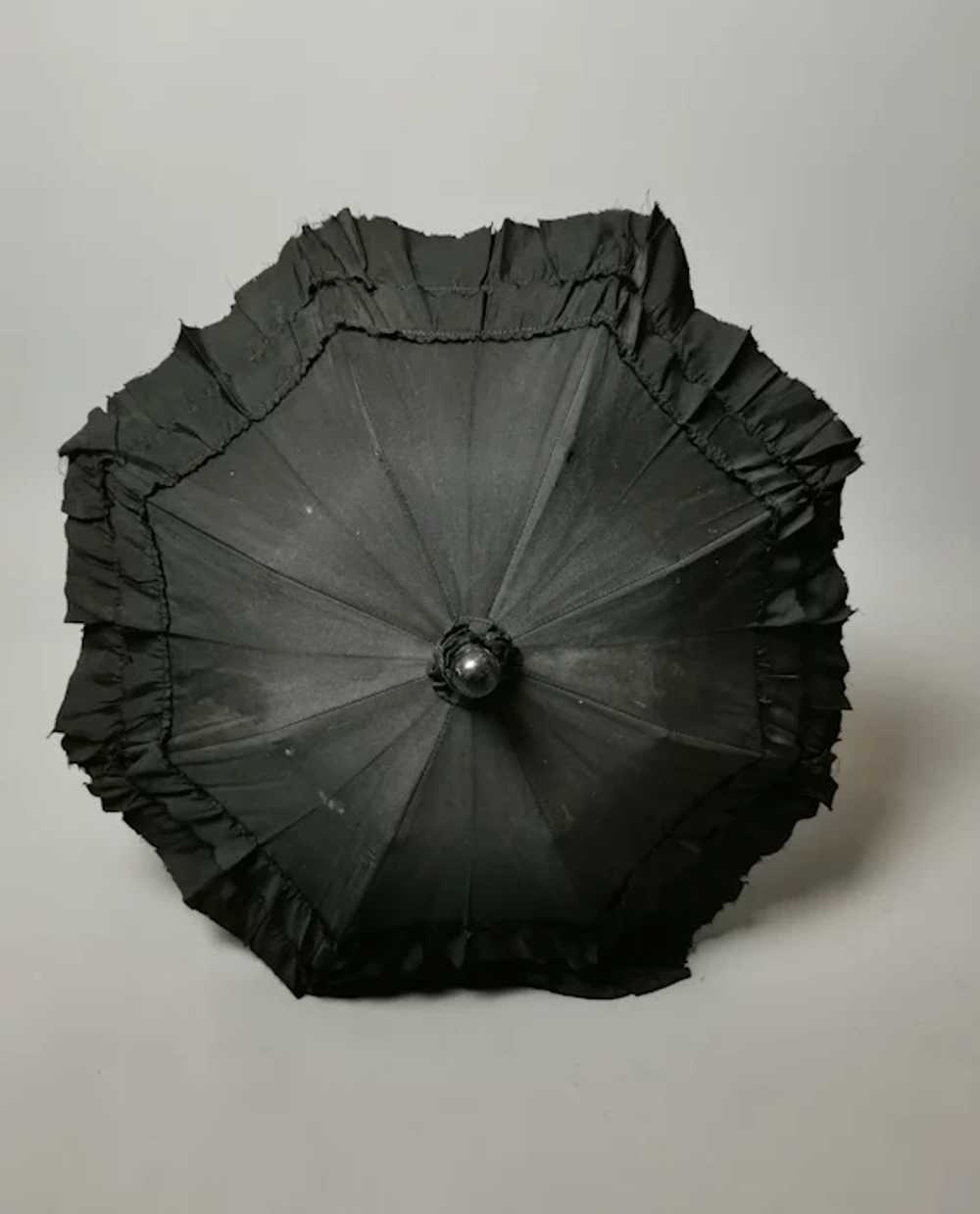 Antique Victorian black silk mourning parasol, ex… - image 5