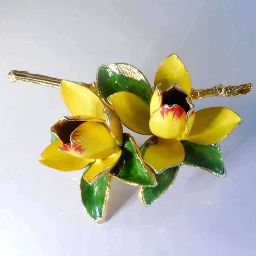 Vintage Enamel Yellow Water Lily Flower Pin - image 2