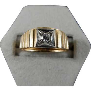 14 Karat Vintage Diamond Ring - image 1