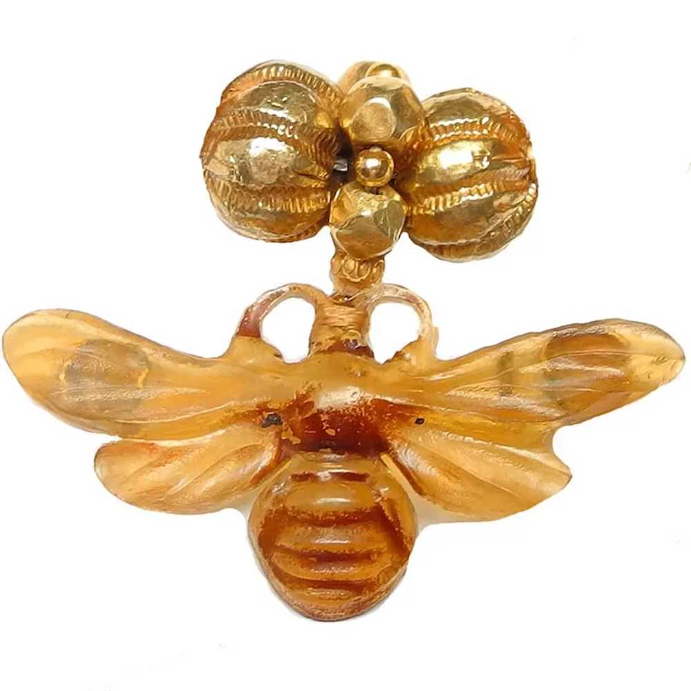 Elegance Personified in Necklace of Bee Carved in… - image 2