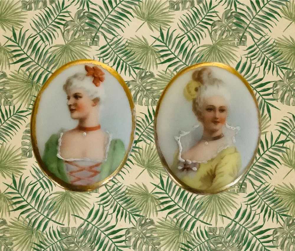 2 Victorian porcelain portrait buttons - image 2