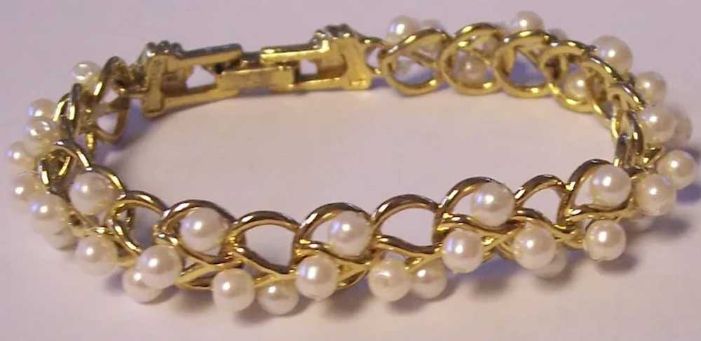 Richelieu Faux Pearl Gold tone Bracelet Fan Shell… - image 4