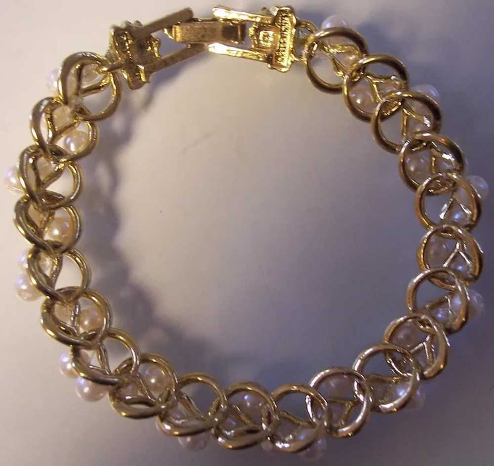 Richelieu Faux Pearl Gold tone Bracelet Fan Shell… - image 5