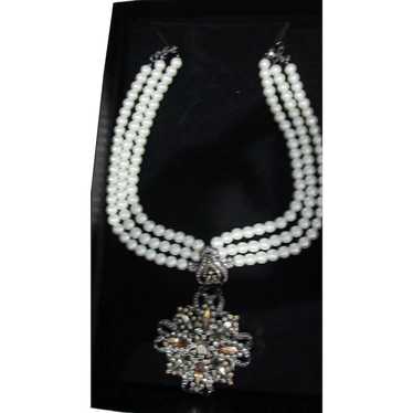 Designer Heidi Daus three strand faux pearl Swaro… - image 1