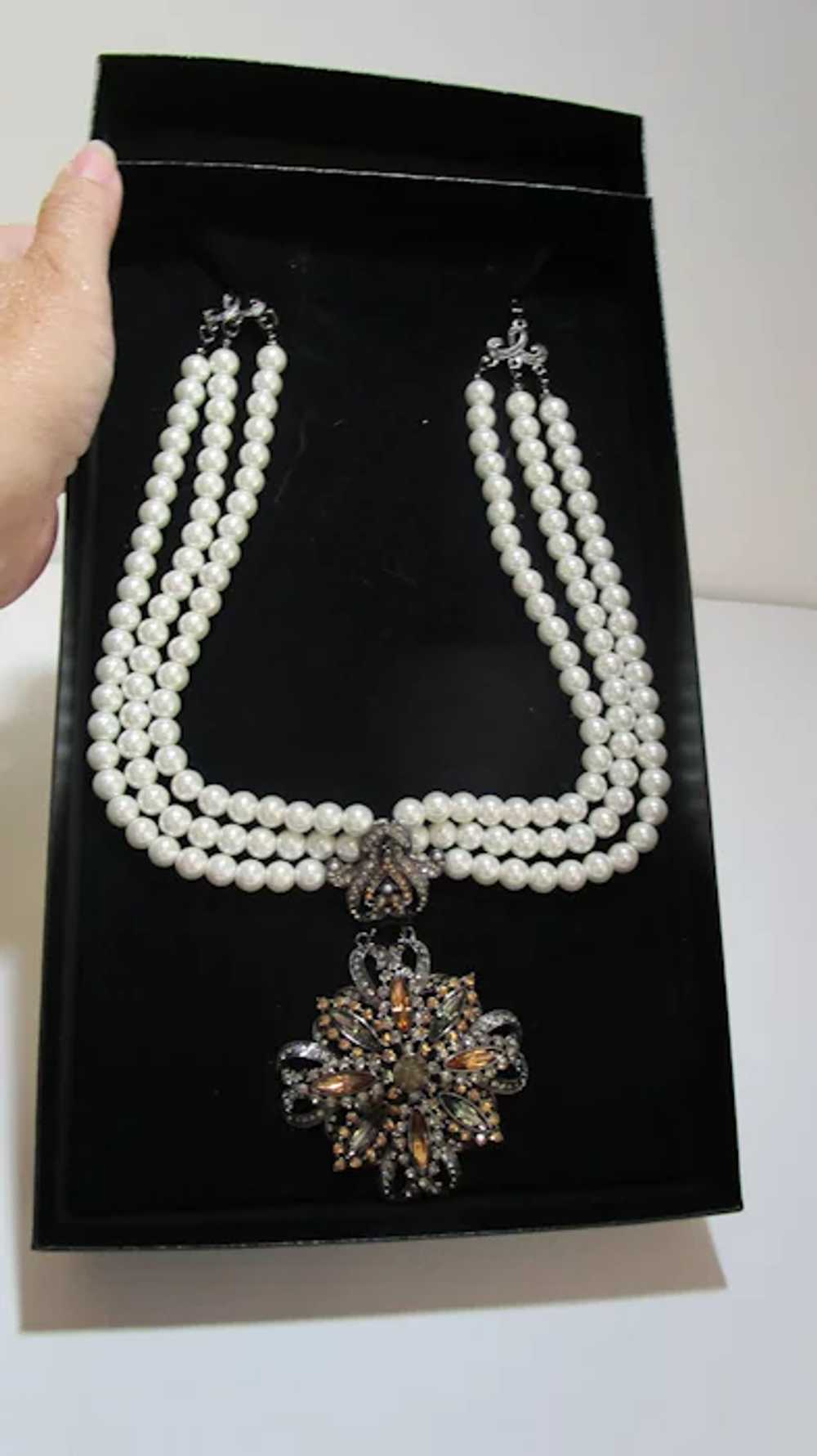 Designer Heidi Daus three strand faux pearl Swaro… - image 3