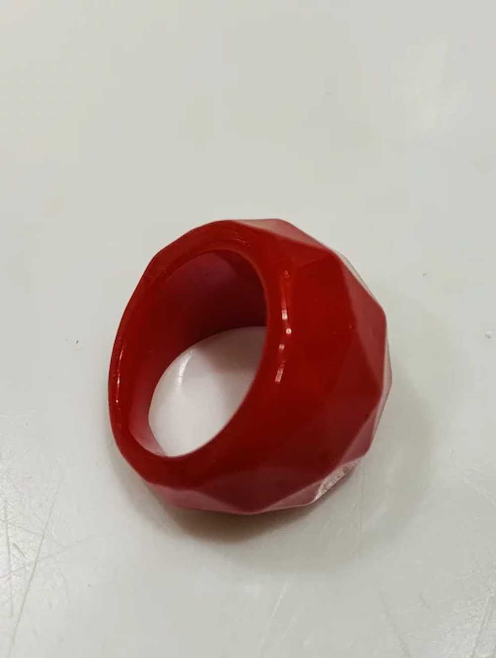 Red Bakelite Faceted Ring - image 3