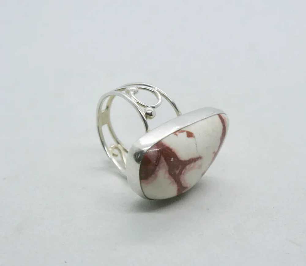 Jay King Red and White Agate Ring- Size 6 - image 4