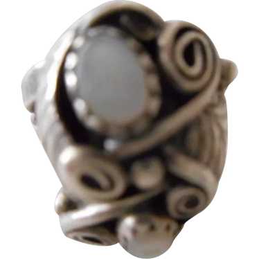 Sterling Silver Mother of Pearl Vintage Ring - image 1