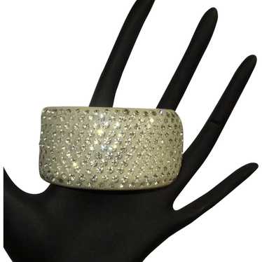 Weiss Thermoplastic Bracelet, Rhinestone Clamper, 