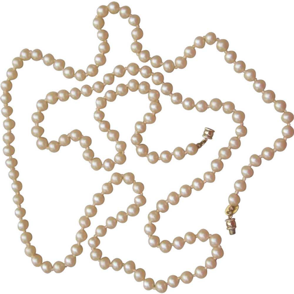 Les Bernard Hand Knotted 52 Inch Faux Pearl Signe… - image 1