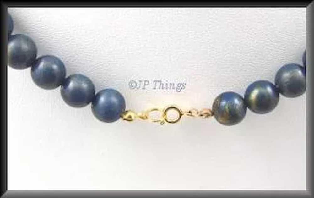 Vintage 1950s Blue and Gold Plastic Moonstone Nec… - image 4