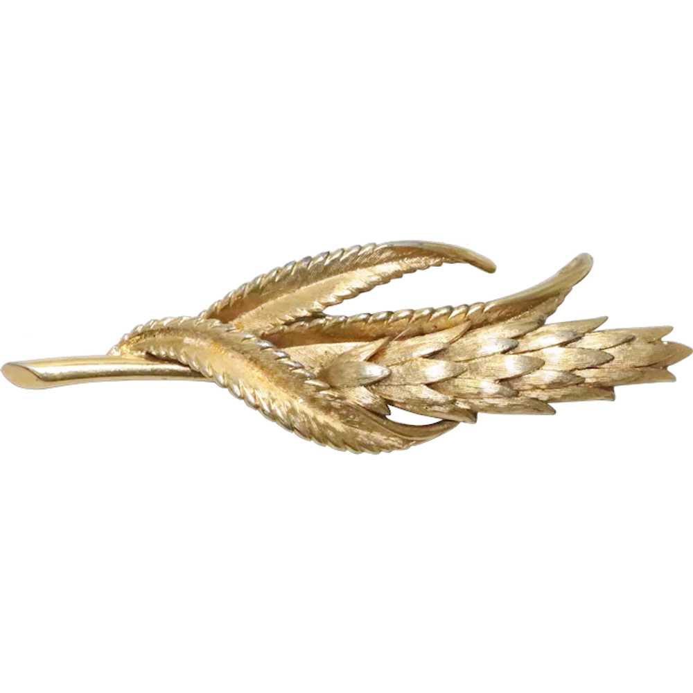 Vintage Monet Gold Tone Wheat Stalk Brooch - image 1