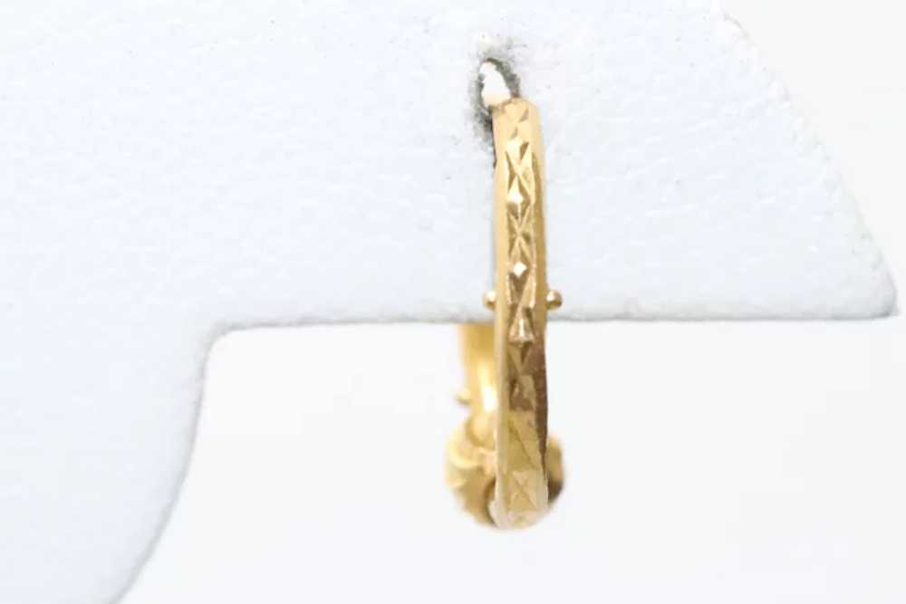 21KT Yellow Gold Diamond Cut Singular Hoop Earring - image 2