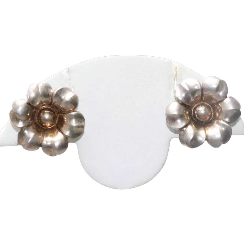 Vintage Sterling Silver Flower Screw Clip On Earr… - image 1