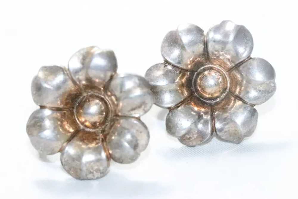 Vintage Sterling Silver Flower Screw Clip On Earr… - image 2