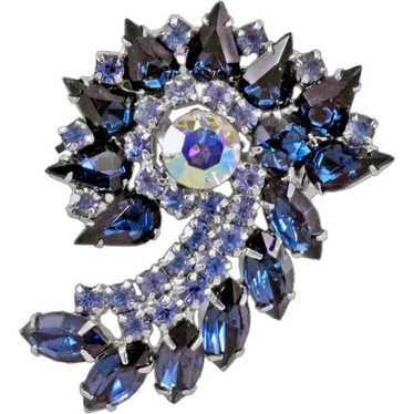 Gorgeous, Glittering Vintage Rhinestone "Spiral" B