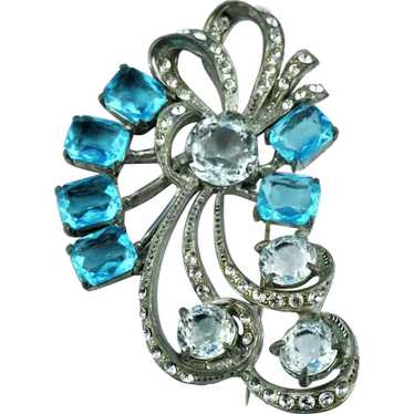 1930's Large rhinestone brooch - image 1