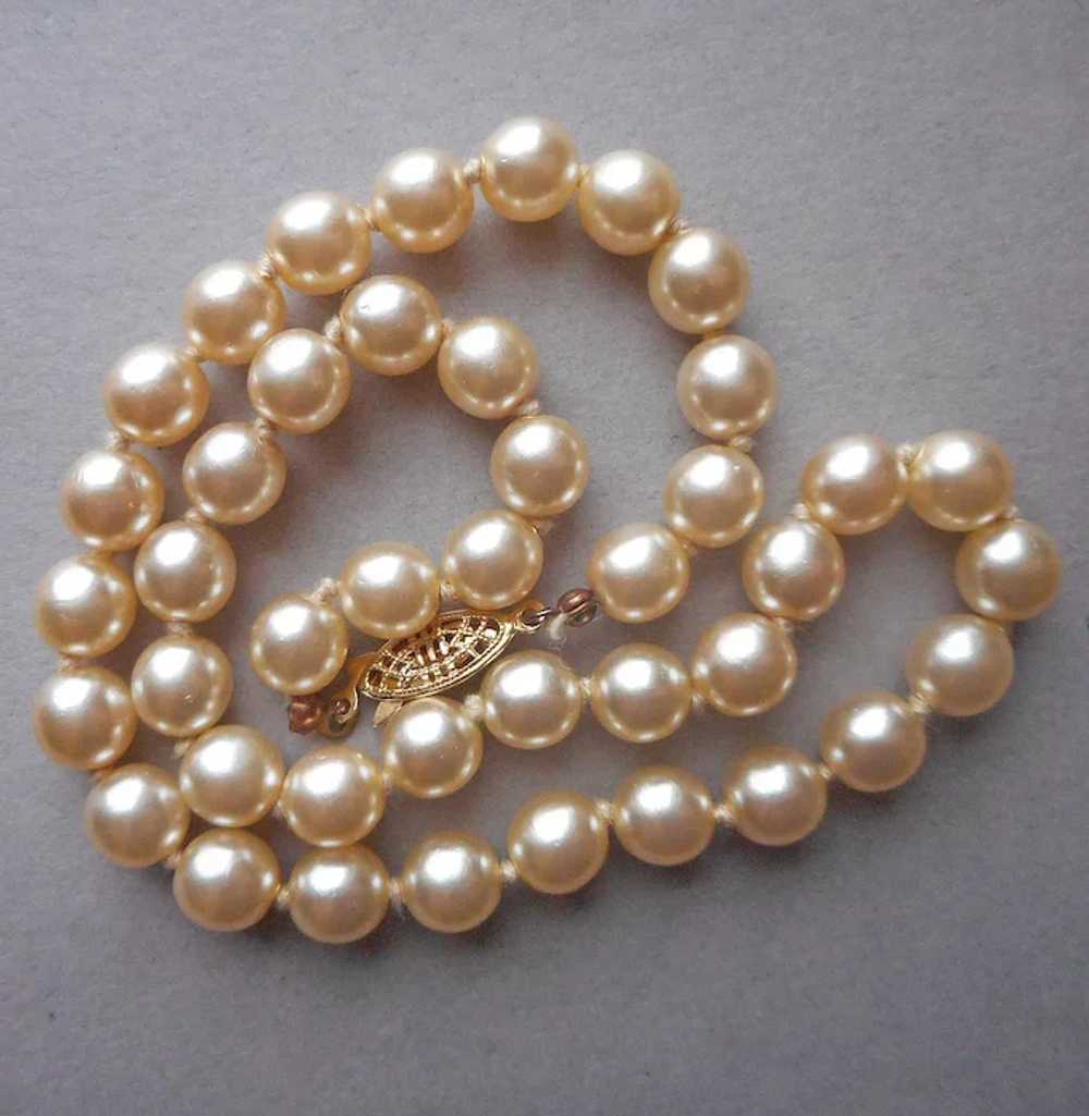 Faux Pearls Necklace Knotted 7.5 mm Vintage Deep … - image 2