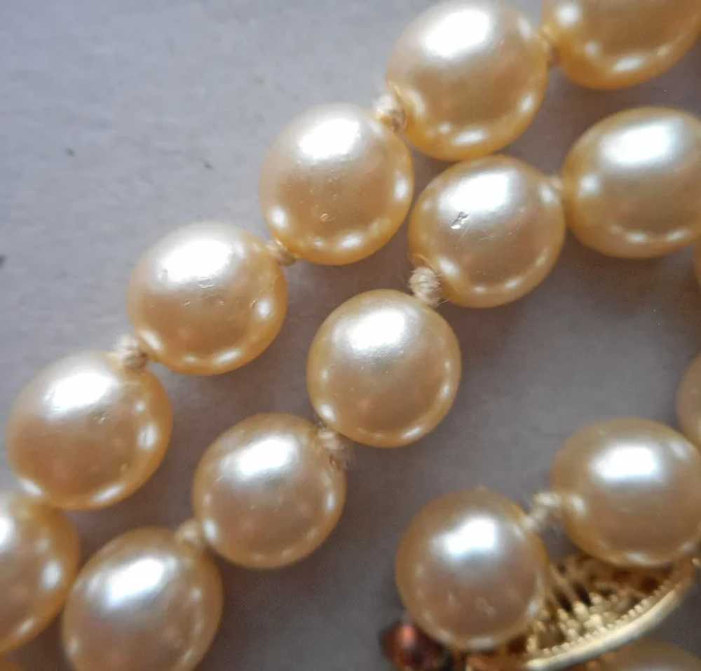 Faux Pearls Necklace Knotted 7.5 mm Vintage Deep … - image 7