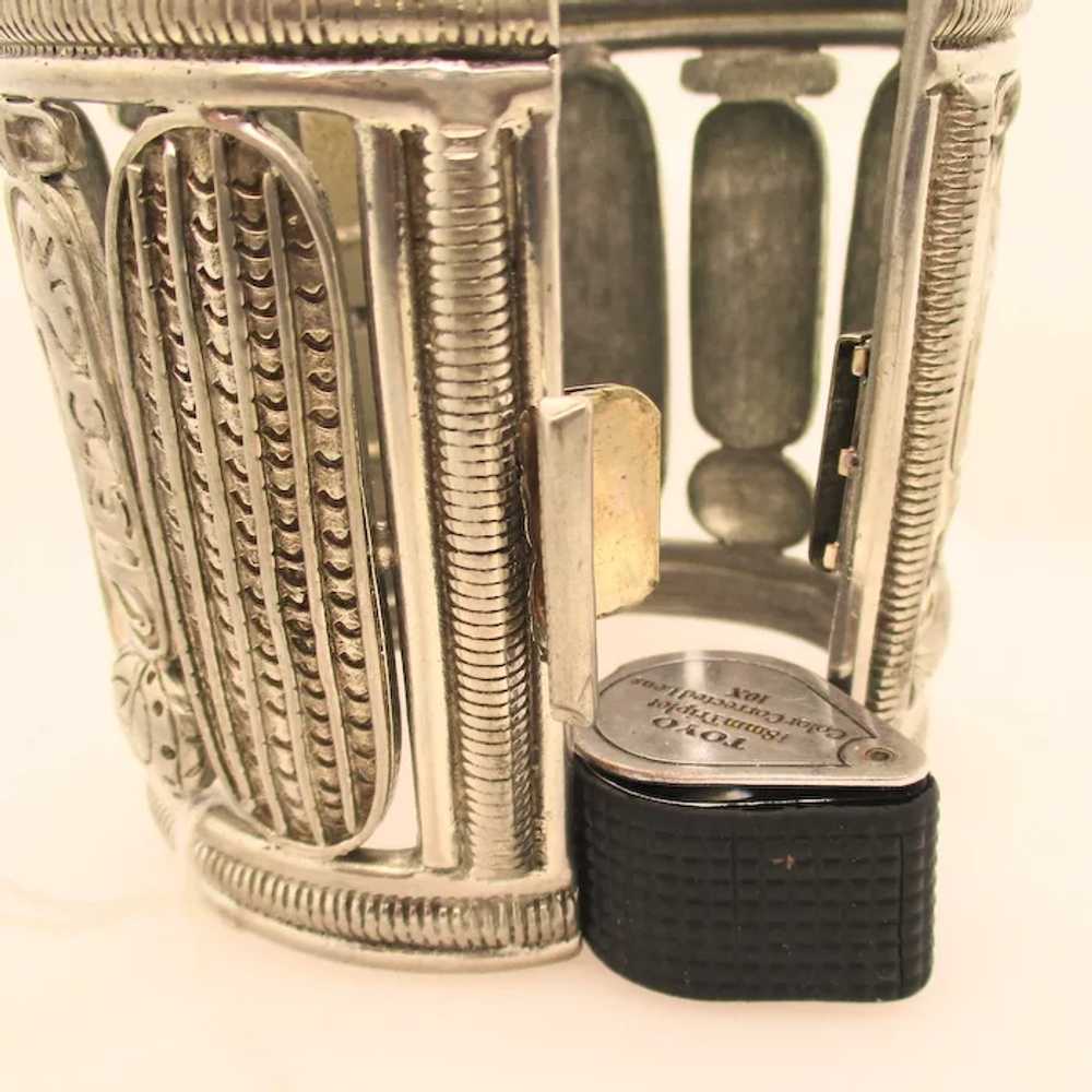 1940s Egyptian Revival Hinged Cuff - image 7