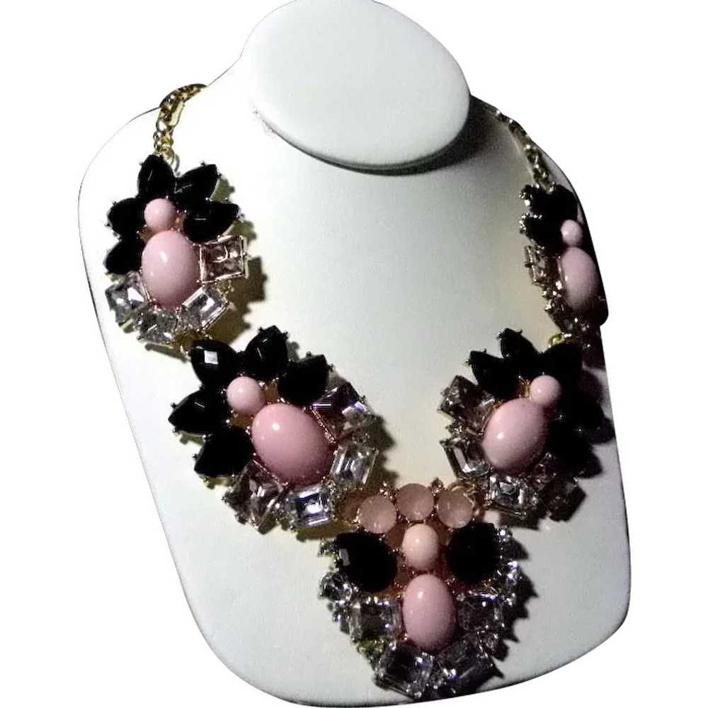 Classy Statement Necklace - image 1