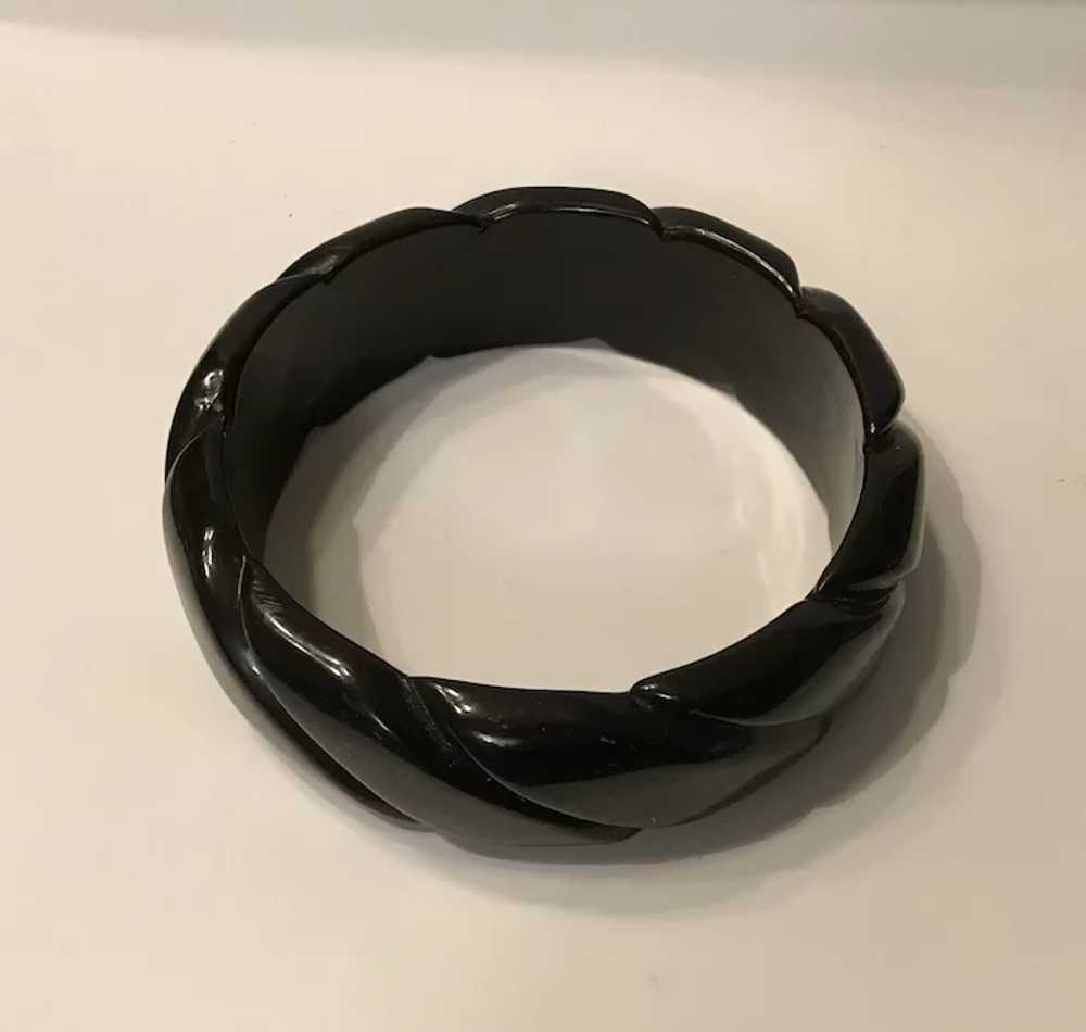 Black Bakelite Deeply Incised Bangle Bracelet - image 3