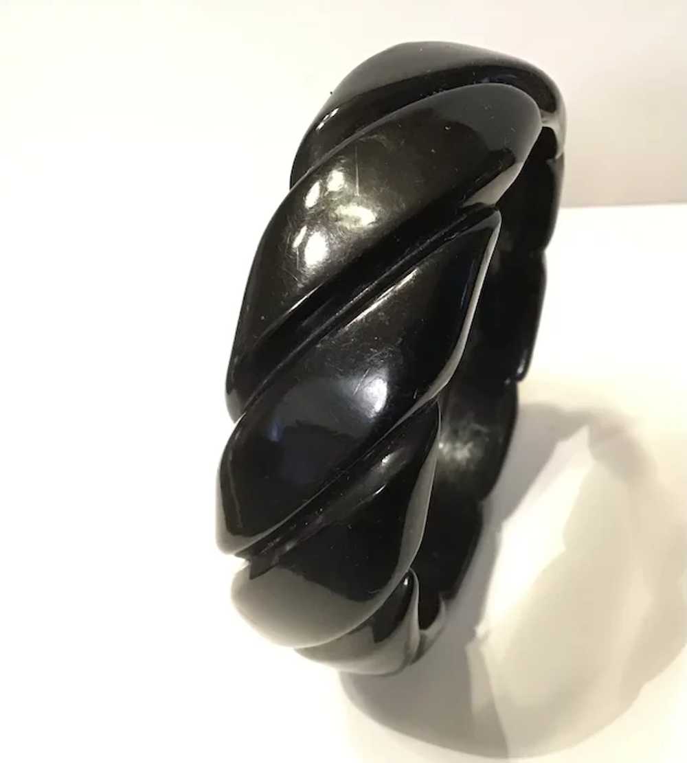 Black Bakelite Deeply Incised Bangle Bracelet - image 5