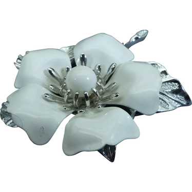Signed Sarah Coventry White Enamel Flower Brooch,… - image 1