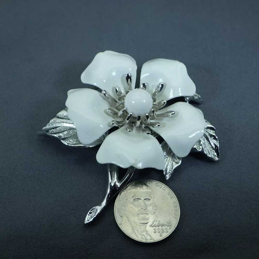 Signed Sarah Coventry White Enamel Flower Brooch,… - image 4