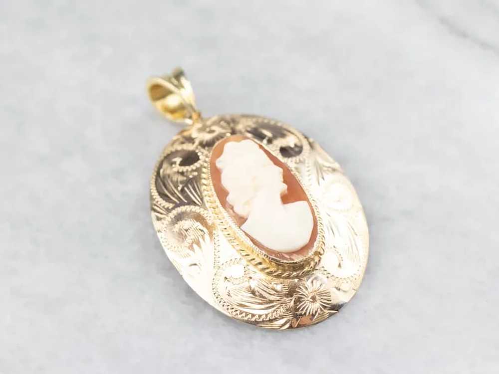 Floral Mid-Century Cameo Pendant - image 3