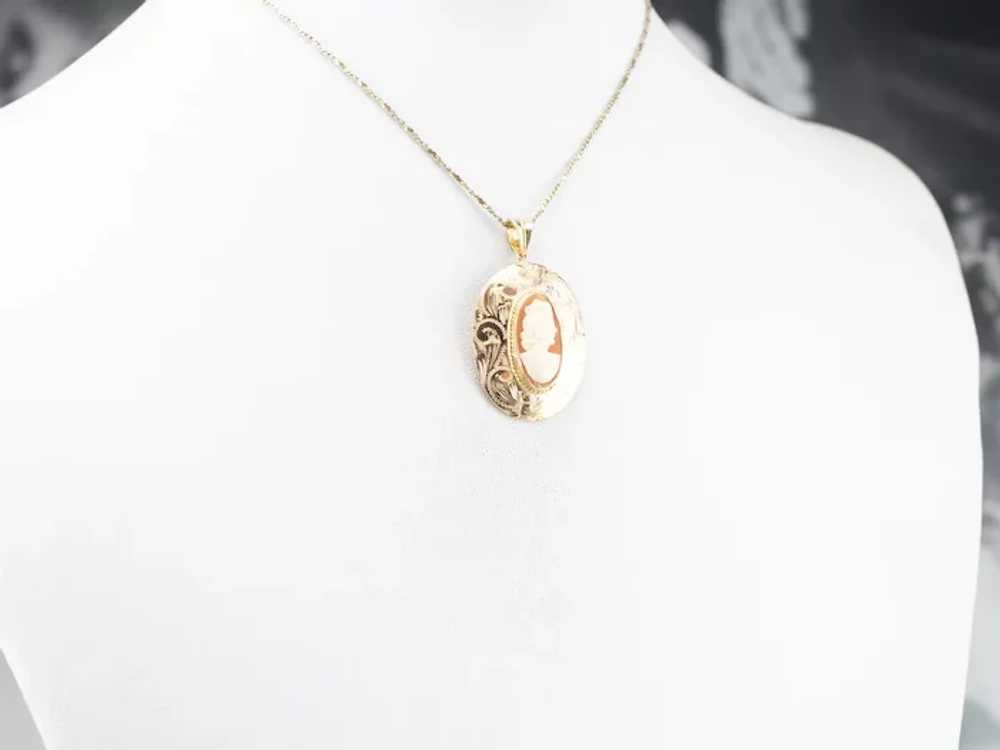 Floral Mid-Century Cameo Pendant - image 9