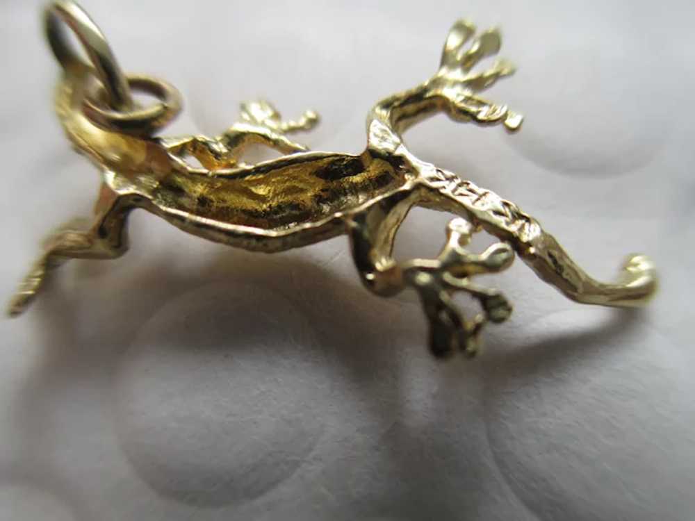 14 kt Yellow Gold Gecko Charm - image 6