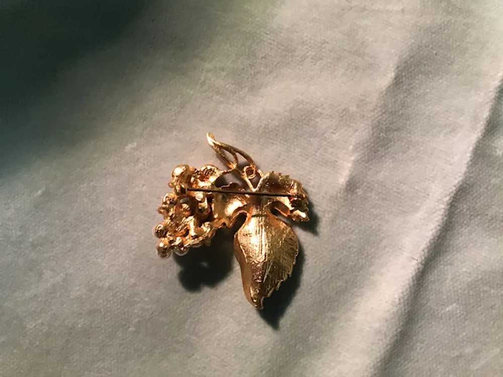 Gold Tone and Faux Pearl Grape Cluster Brooch - image 3